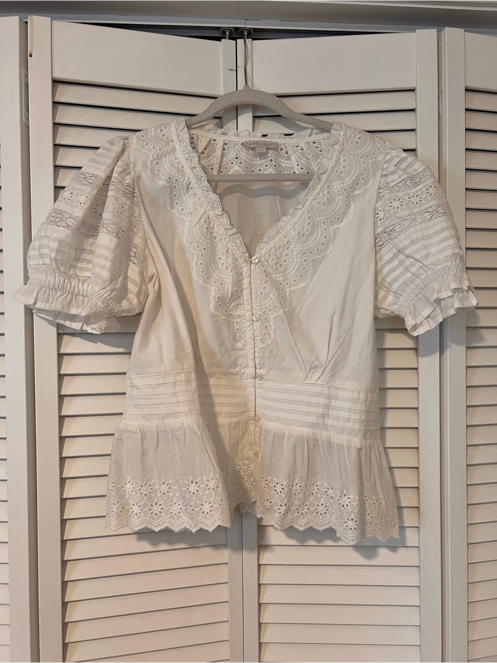 100% Cotton White Lace-Trim Peplum Blouse